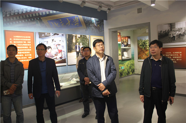 山東省食品藥品檢驗研究院專家到九間棚調(diào)研到九間棚調(diào)研